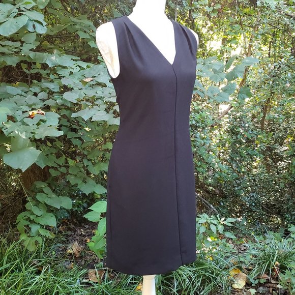 BANANA REPUBLIC V-Neck Sleeveless Sheath Dress in Black Size 4 Brand New NWT - Picture 4 of 10